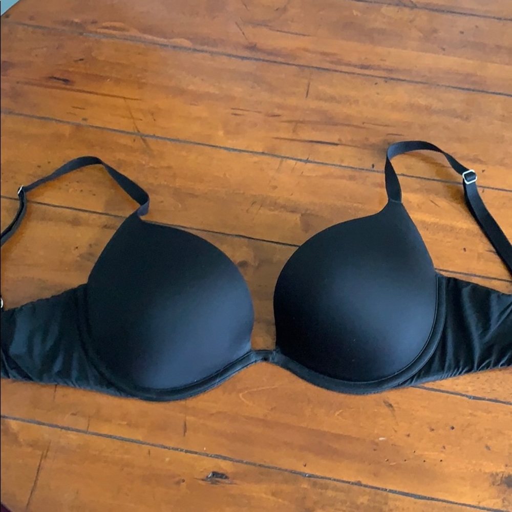 Black push up bra